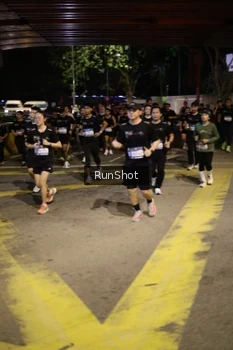 Runner Photo 4273963