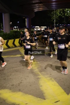 Runner Photo 4273971