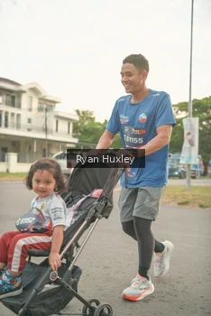 Runner Photo 4273972