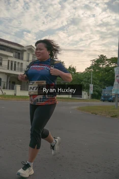 Runner Photo 4274003