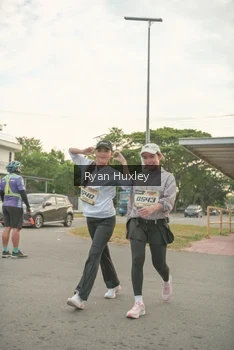 Runner Photo 4274037