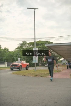 Runner Photo 4274119