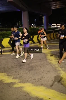 Runner Photo 4274154