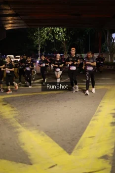 Runner Photo 4274245