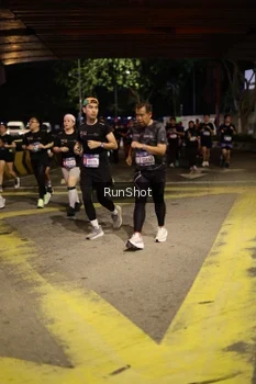 Runner Photo 4274249