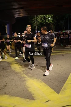 Runner Photo 4274251