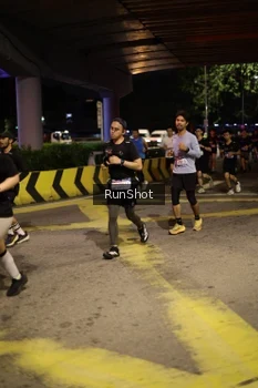 Runner Photo 4274266