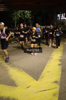 Runner Photo 4274315