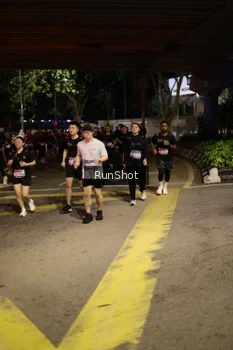 Runner Photo 4274342