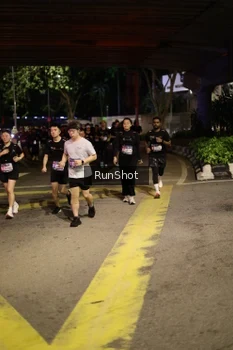 Runner Photo 4274344