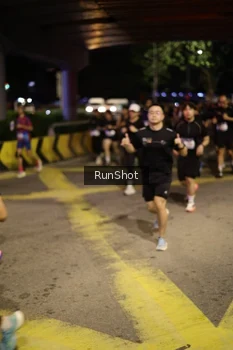 Runner Photo 4274371
