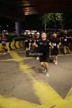 Runner Photo 4274377