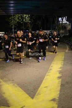 Runner Photo 4274385