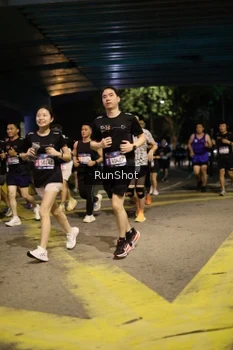 Runner Photo 4274392