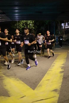 Runner Photo 4274393