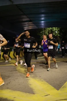 Runner Photo 4274415