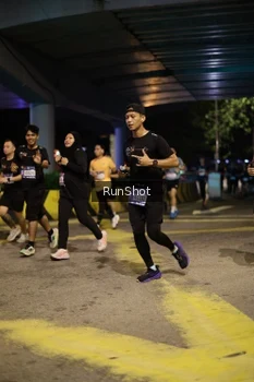 Runner Photo 4274465