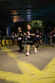 Runner Photo 4274472