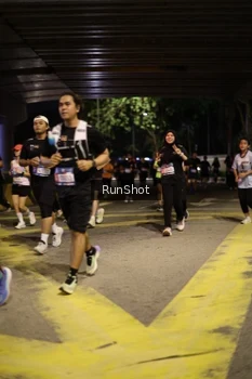 Runner Photo 4274591