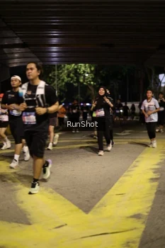 Runner Photo 4274593