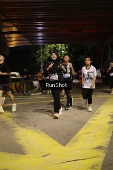 Runner Photo 4274597