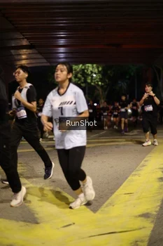 Runner Photo 4274603