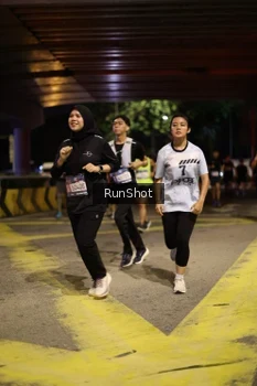 Runner Photo 4274604