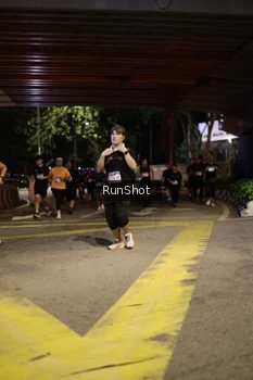 Runner Photo 4274606