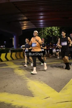 Runner Photo 4274633