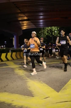 Runner Photo 4274635