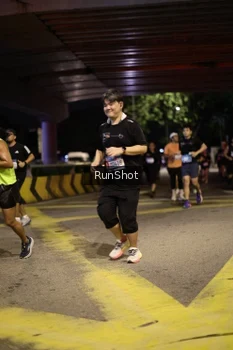 Runner Photo 4274636
