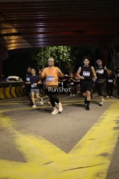 Runner Photo 4274640