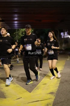 Runner Photo 4274665