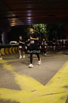 Runner Photo 4274708