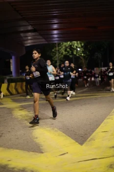 Runner Photo 4274713