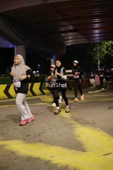 Runner Photo 4274716