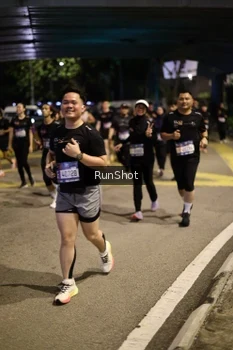 Runner Photo 4274972
