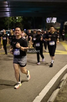 Runner Photo 4274975
