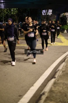 Runner Photo 4274996