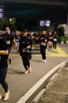 Runner Photo 4275006