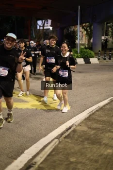 Runner Photo 4275052