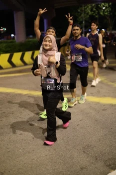 Runner Photo 4275085