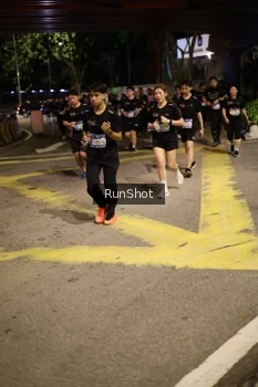 Runner Photo 4275117