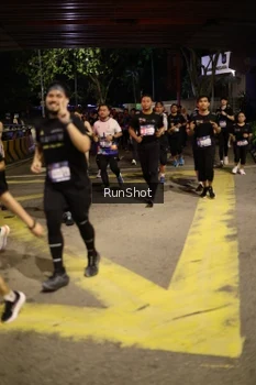 Runner Photo 4275150