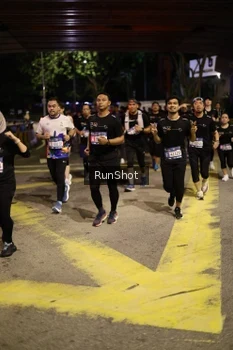 Runner Photo 4275153