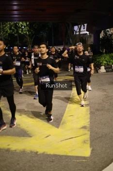 Runner Photo 4275160
