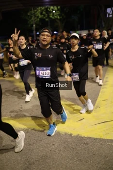 Runner Photo 4275189