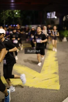 Runner Photo 4275192