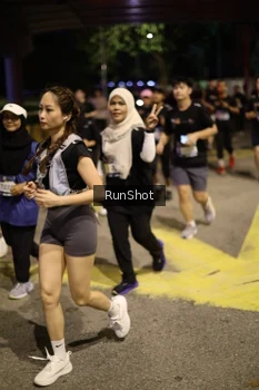 Runner Photo 4275215