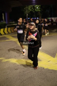 Runner Photo 4275255